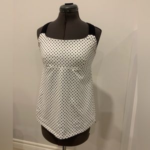 Lululemon black and white tank